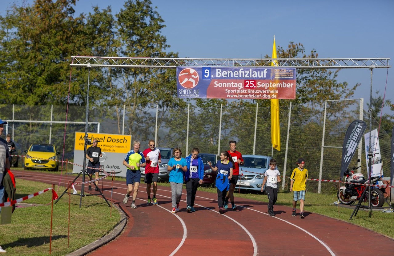 Bild vom 9. Benefizlauf im Jahr 2016. Dies ist das 35. Bild.